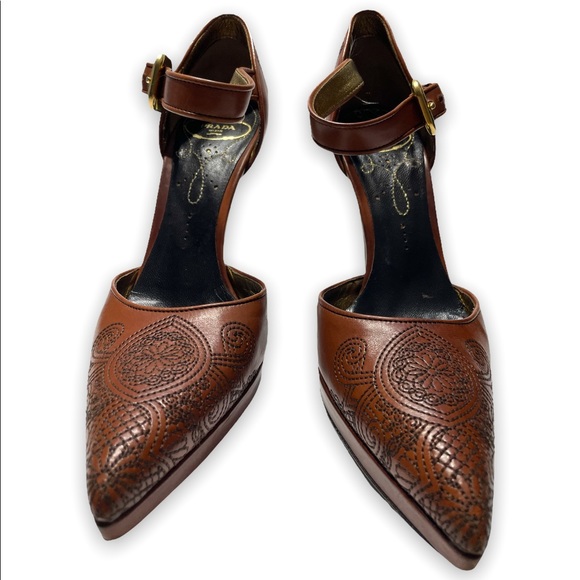 Prada Heels - Picture 4 of 9